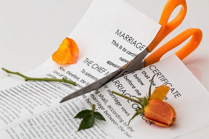 5 Ways to Prepare Your Finances For Divorce